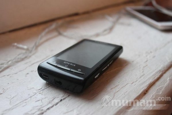 Телефон Sony Ericsson Xperia X10 Mini E10i