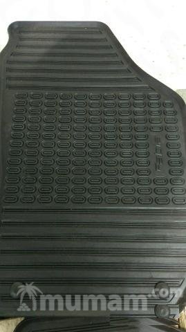 Новые оригинальные резиновые коврики Skoda Fabia