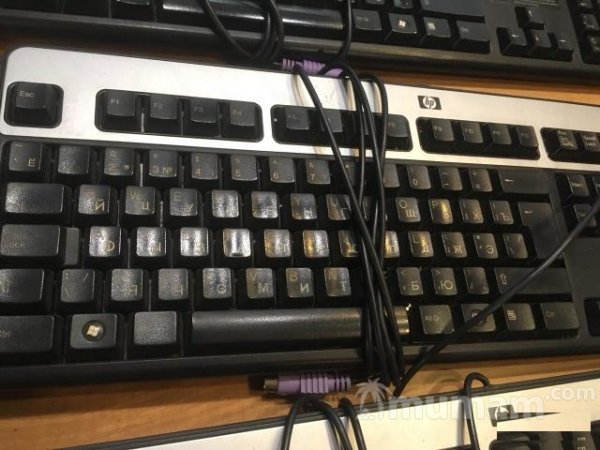Клавиатура фирмы Hp бренд Pc/2