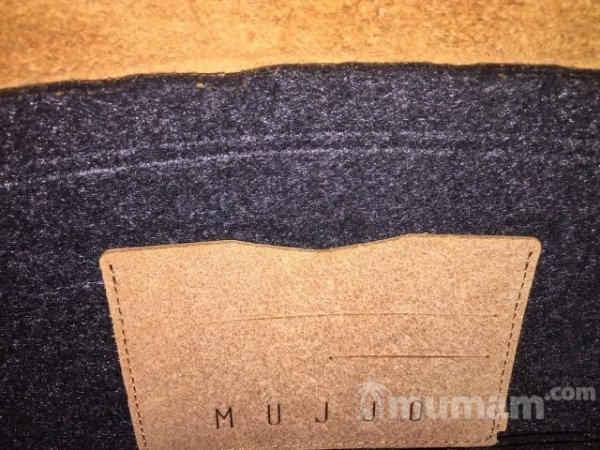 Чехол для MacBook Pro 13 дюймов Mujjo