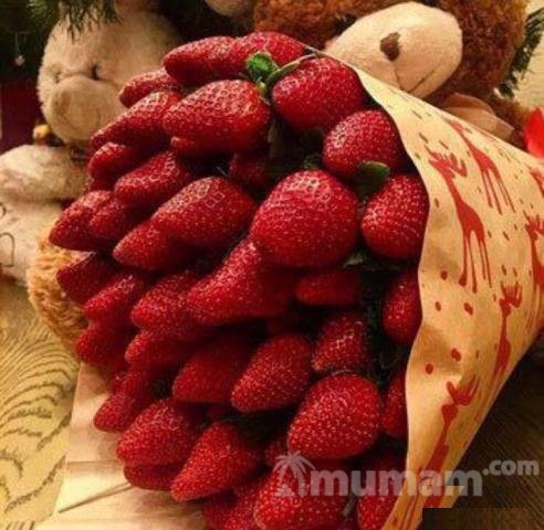 Букет из клубники