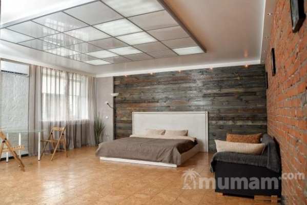 Сдам квартиру  посуточно     
Студия  44 м²  на 2 этаже  9-этажного кирпичного дома