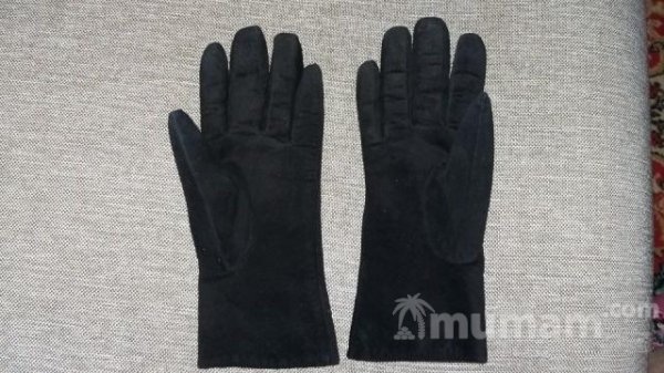 Отдам итальянские зимние замшевые перчатки
