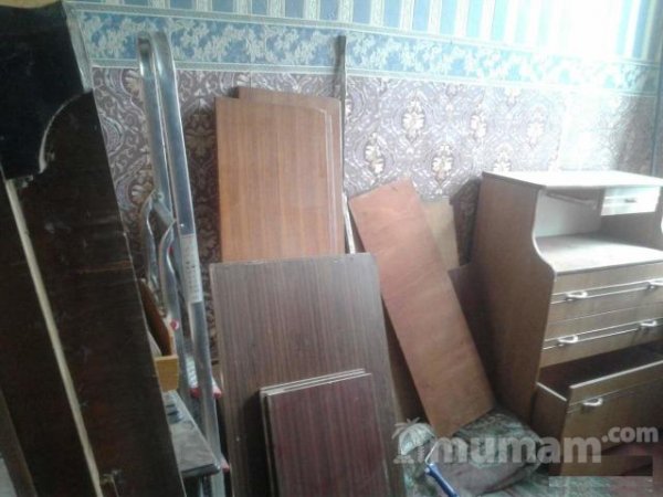 Вывоз мусора хлама старых диванов шкафов кроватей