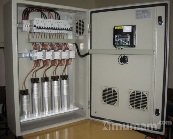 Конденсаторные установки типа УКРМ Varset (Варсет) Schneider Electric: Classic, Comfort, Harmohy