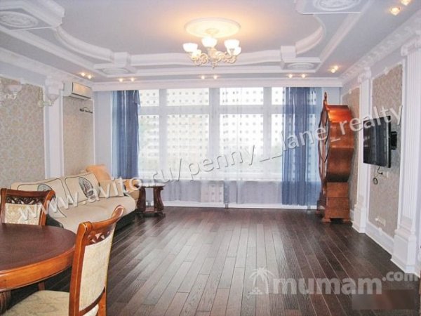 Продам квартиру
4-к квартира 182 м² на 5 этаже 32-этажного монолитного дома