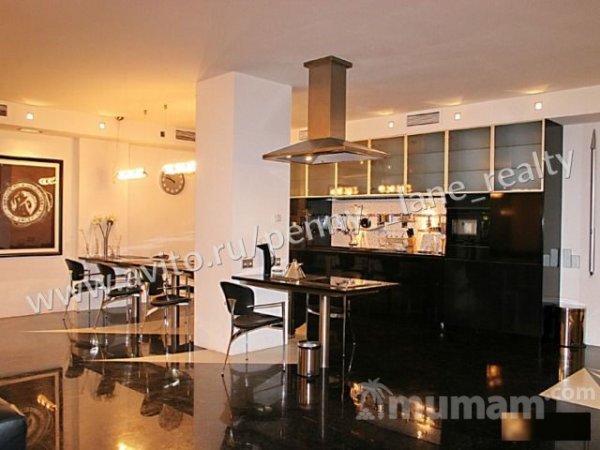 Продам квартиру
4-к квартира 200 м² на 10 этаже 24-этажного кирпичного дома
