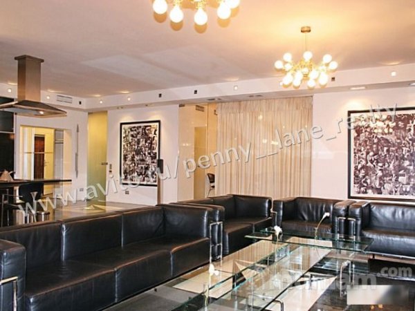 Продам квартиру
4-к квартира 200 м² на 10 этаже 24-этажного кирпичного дома