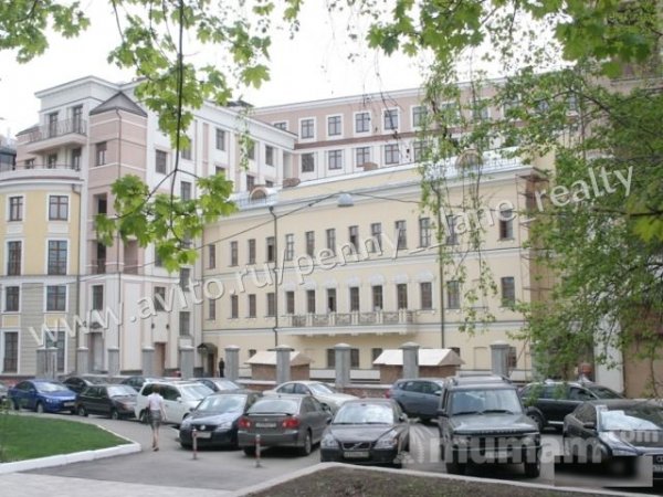 Продам квартиру
5-к квартира 230 м² на 5 этаже 7-этажного монолитного дома