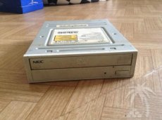 Dvd привод 52x, пишущий